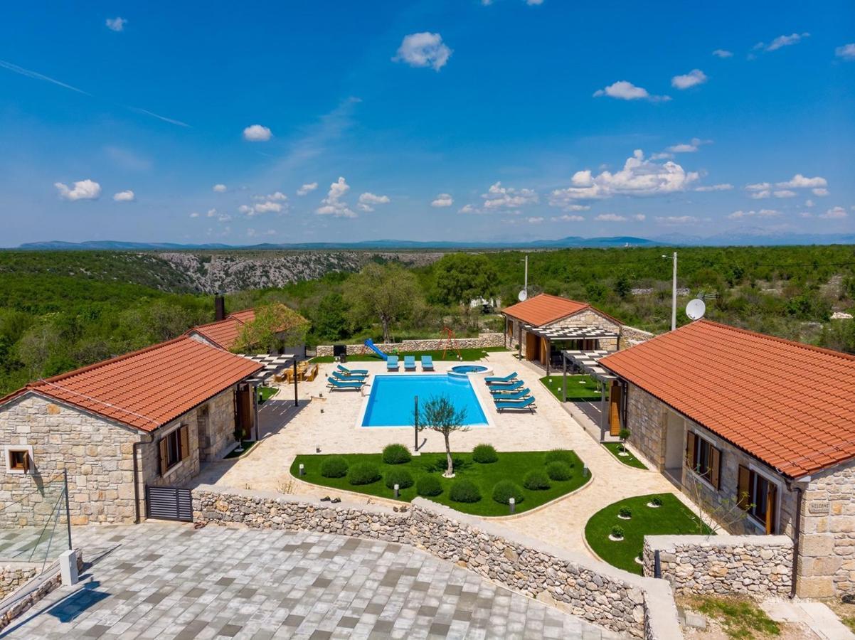 New! Promina Luxury Villa With 72Sqm Heated Pool, Jacuzzi, Infrared Sauna, Tennis Court, Media Room Bogatic Exterior photo