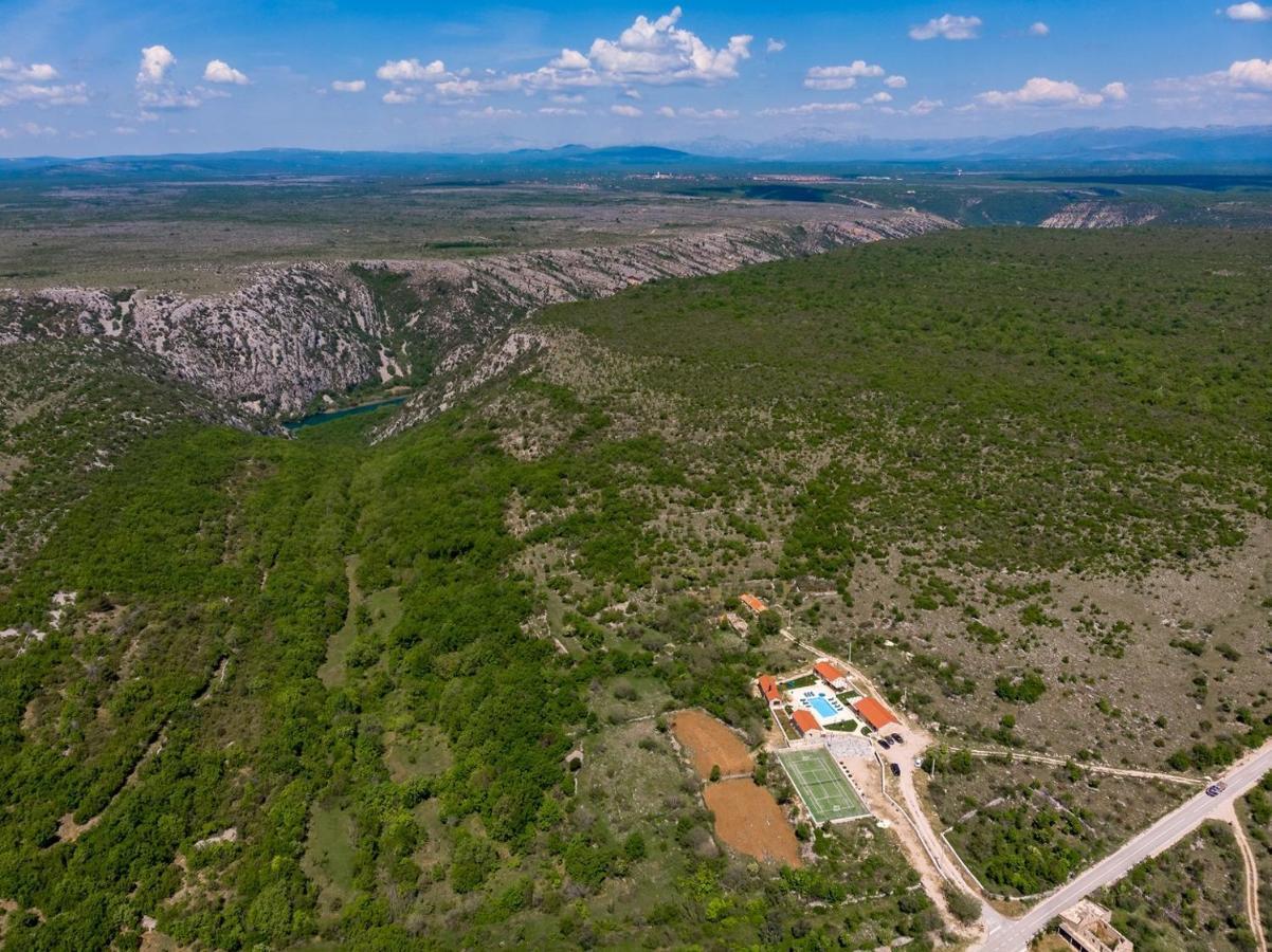 New! Promina Luxury Villa With 72Sqm Heated Pool, Jacuzzi, Infrared Sauna, Tennis Court, Media Room Bogatic Exterior photo